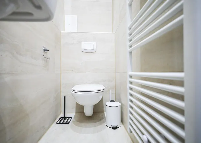 1 Bdr - Harmony, Near Stadthalle Apartament *